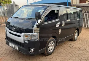 Toyota HiAce 2014 Black