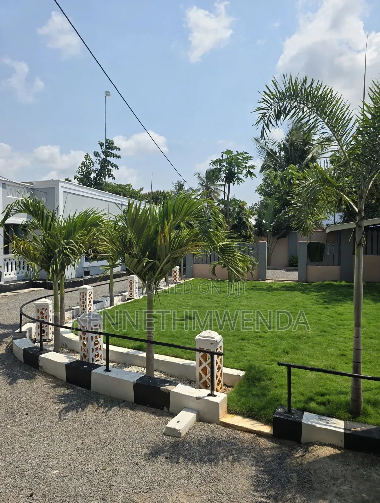 2bdrm Villa in Majaoni, Tezo for sale