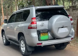 Toyota Land Cruiser Prado 2013 Silver