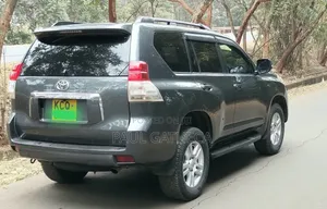 Toyota Land Cruiser Prado 2010 Gray
