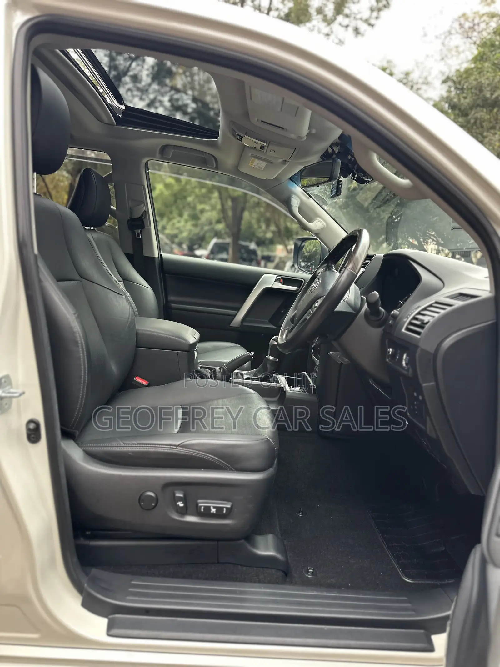 Toyota Land Cruiser Prado 2.8 2021 White