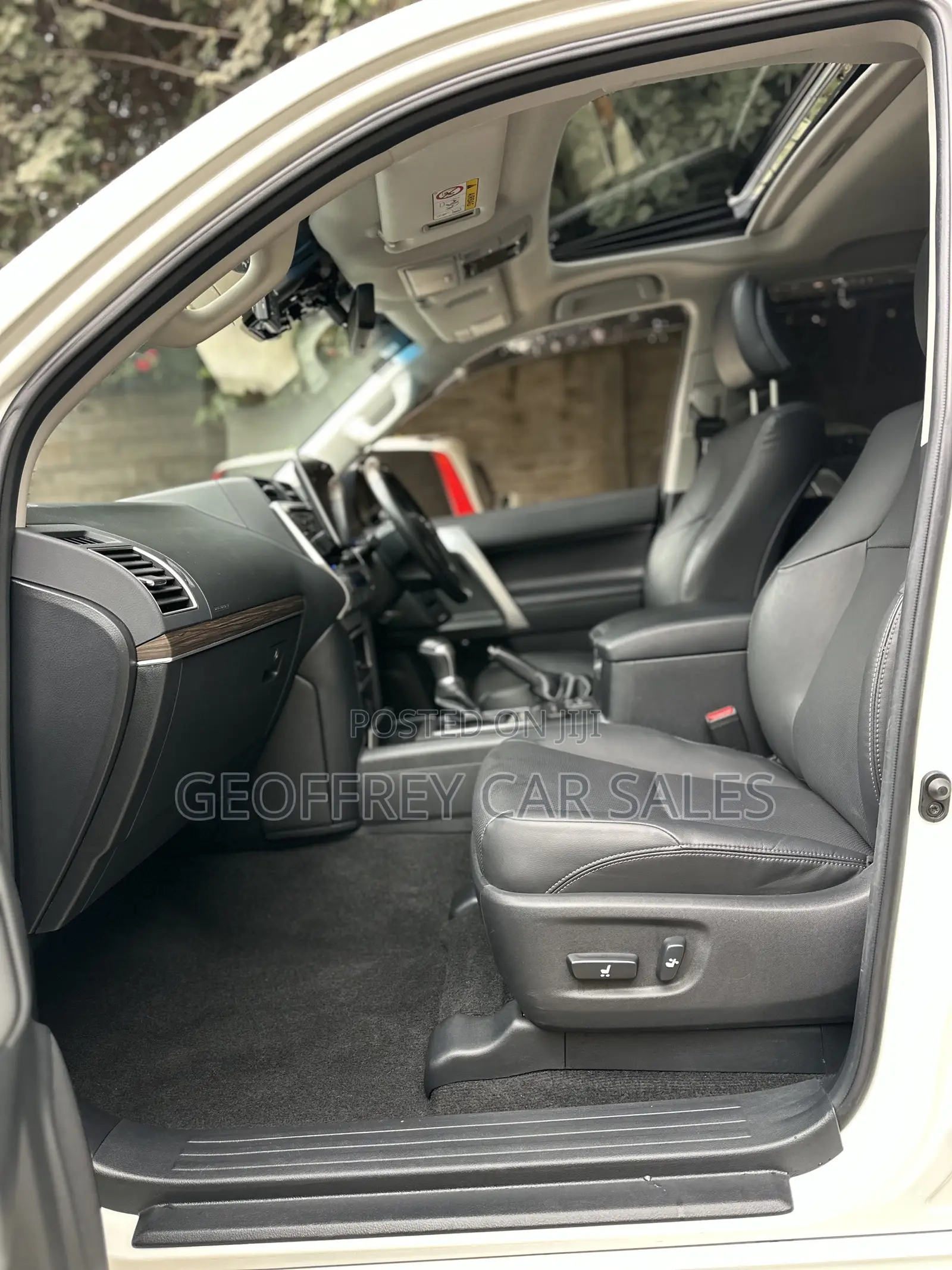 Toyota Land Cruiser Prado 2.8 2021 White