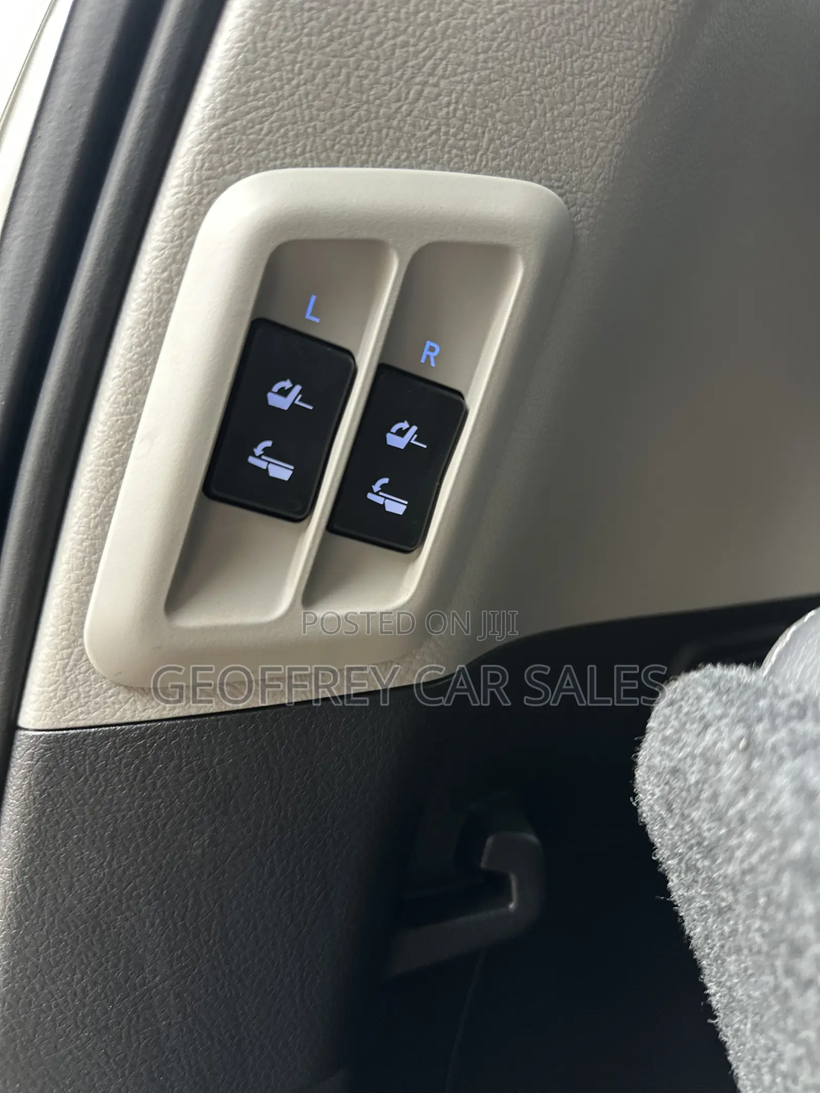 Toyota Land Cruiser Prado 2.8 2021 White
