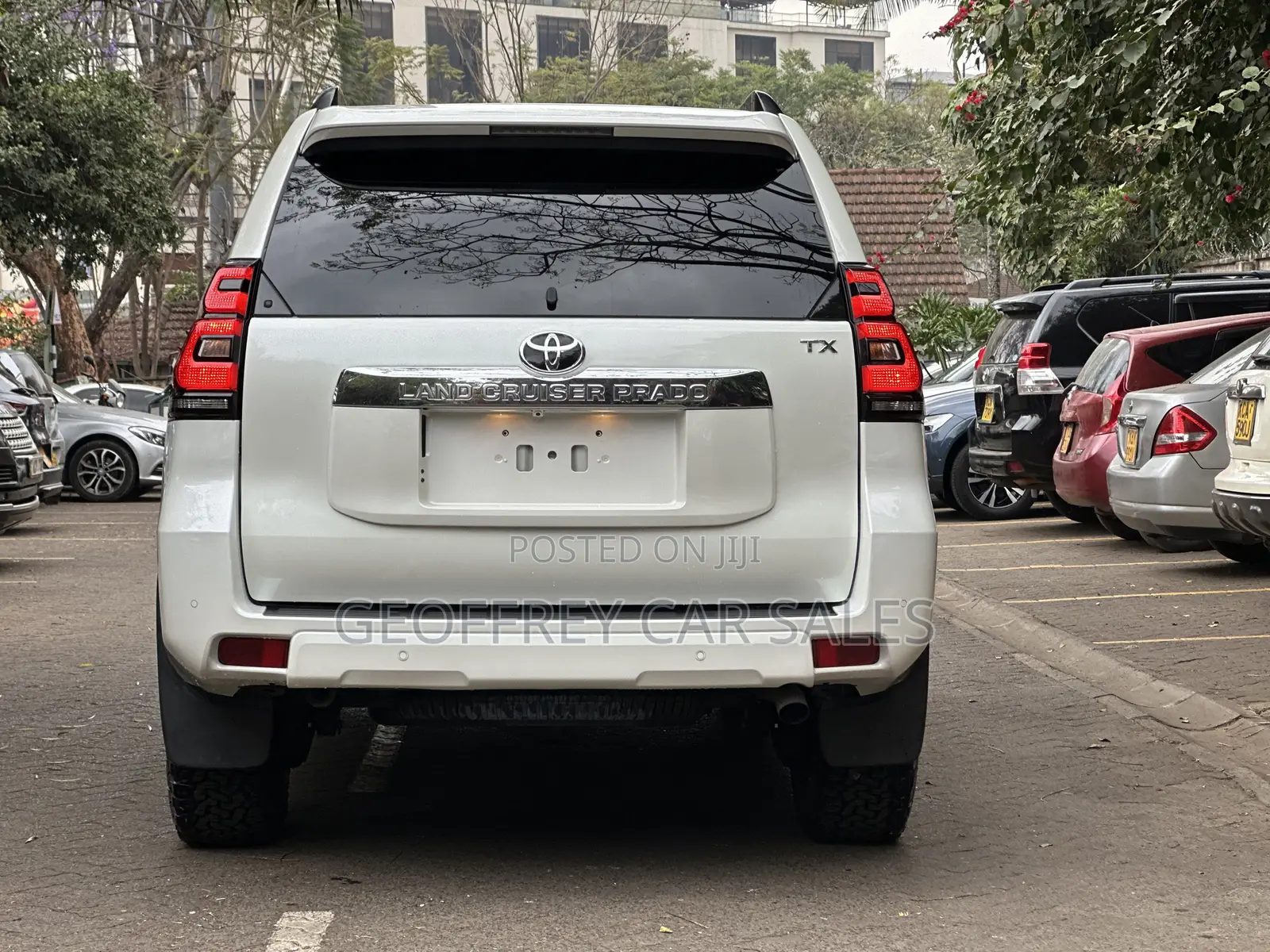Toyota Land Cruiser Prado 2.8 2021 White