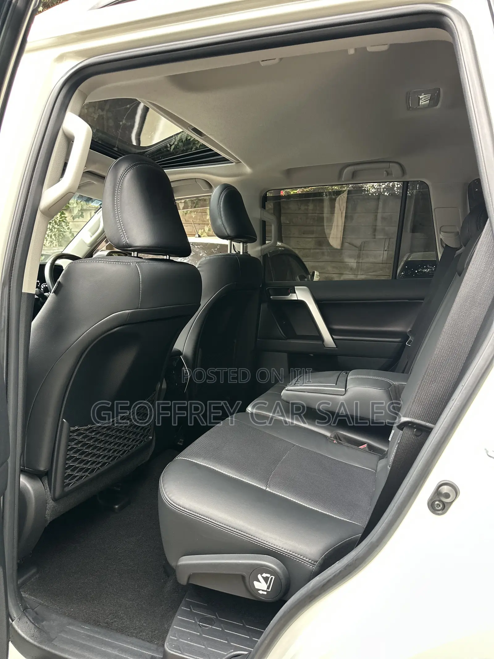 Toyota Land Cruiser Prado 2.8 2021 White
