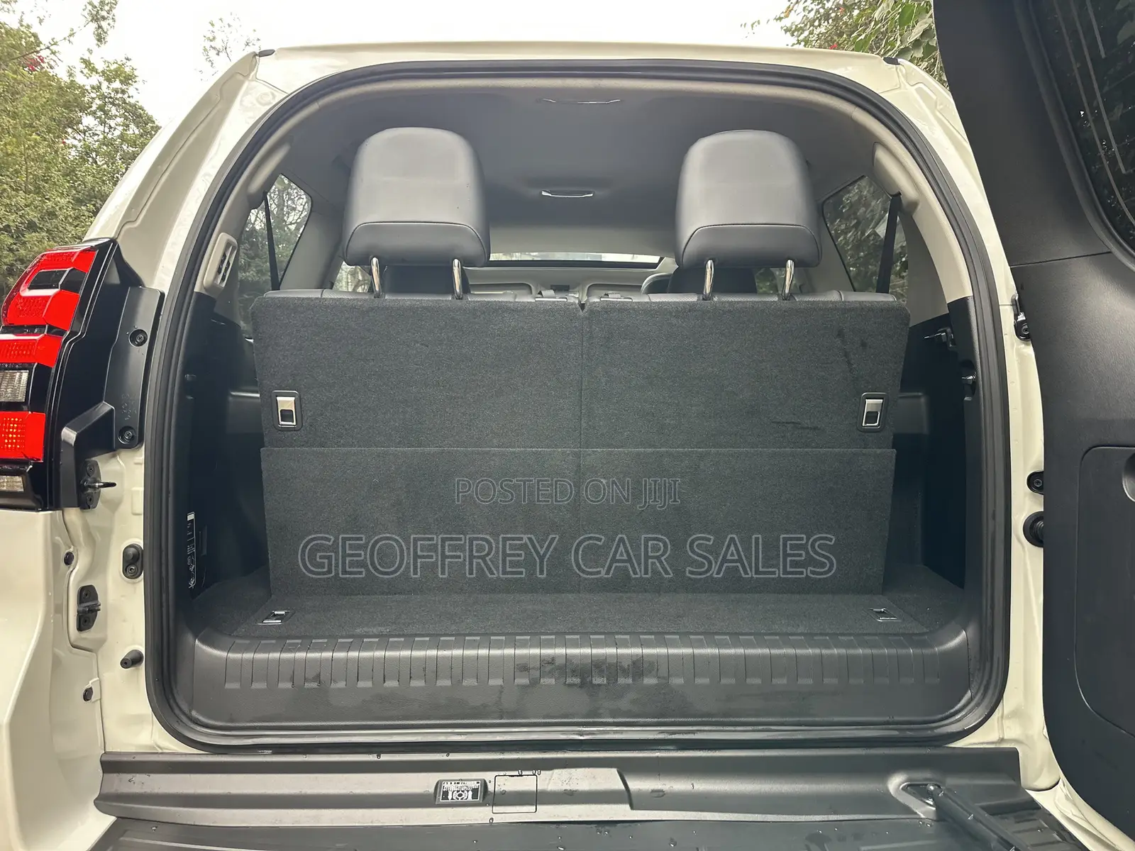 Toyota Land Cruiser Prado 2.8 2021 White