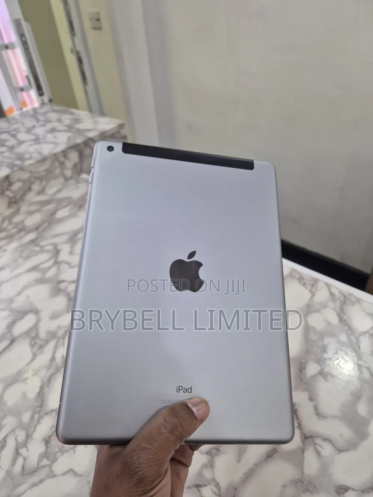 Apple iPad 9.7 32 GB Silver