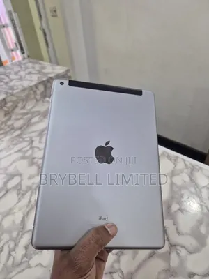 Apple iPad 9.7 32 GB Silver