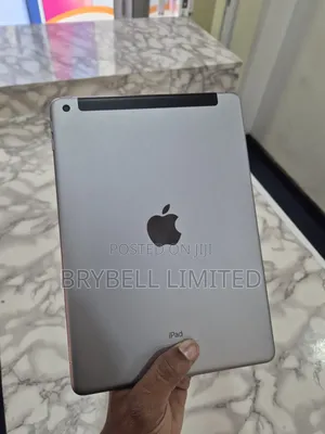 Apple iPad 9.7 32 GB Silver
