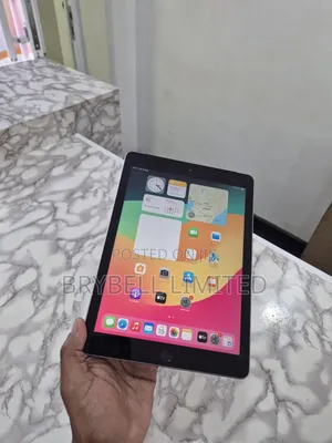 Apple iPad 9.7 32 GB Silver