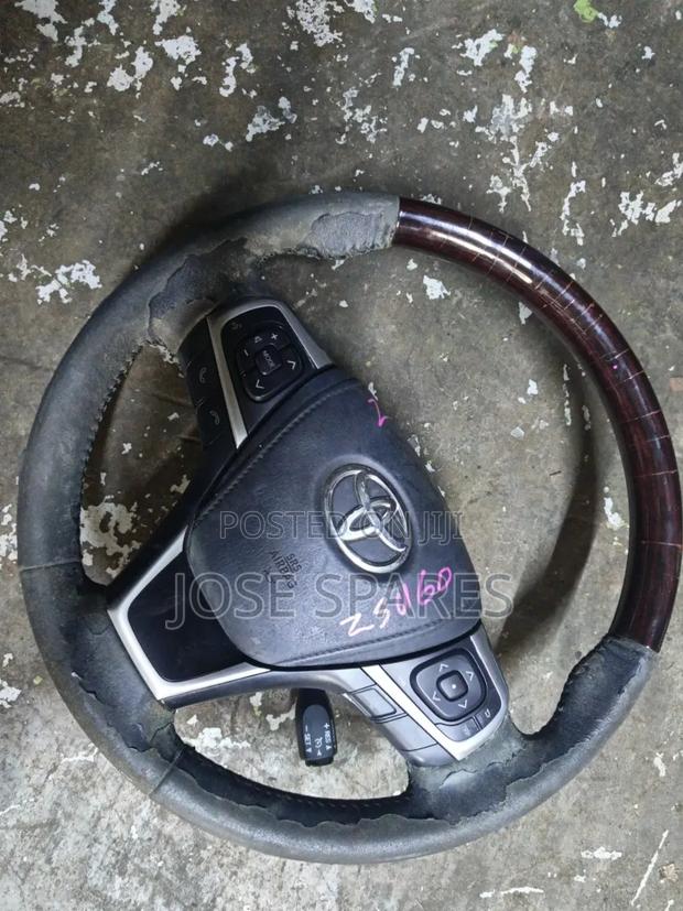 Toyota Harrier Stearing Wheel