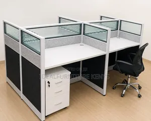 4-Way Office Workstation - Modern Office Partition Tablle