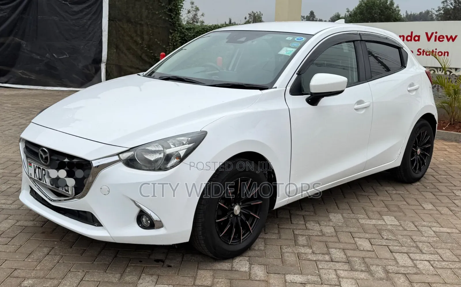 Mazda Demio 2018 White