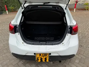 Mazda Demio 2018 White