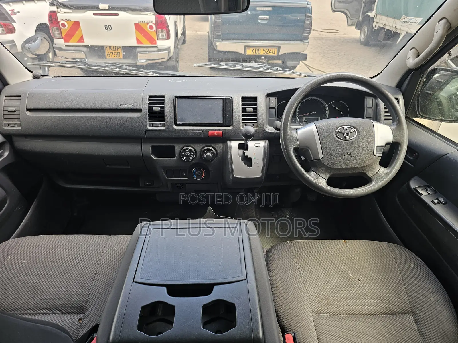 Toyota HiAce 2019 Silver