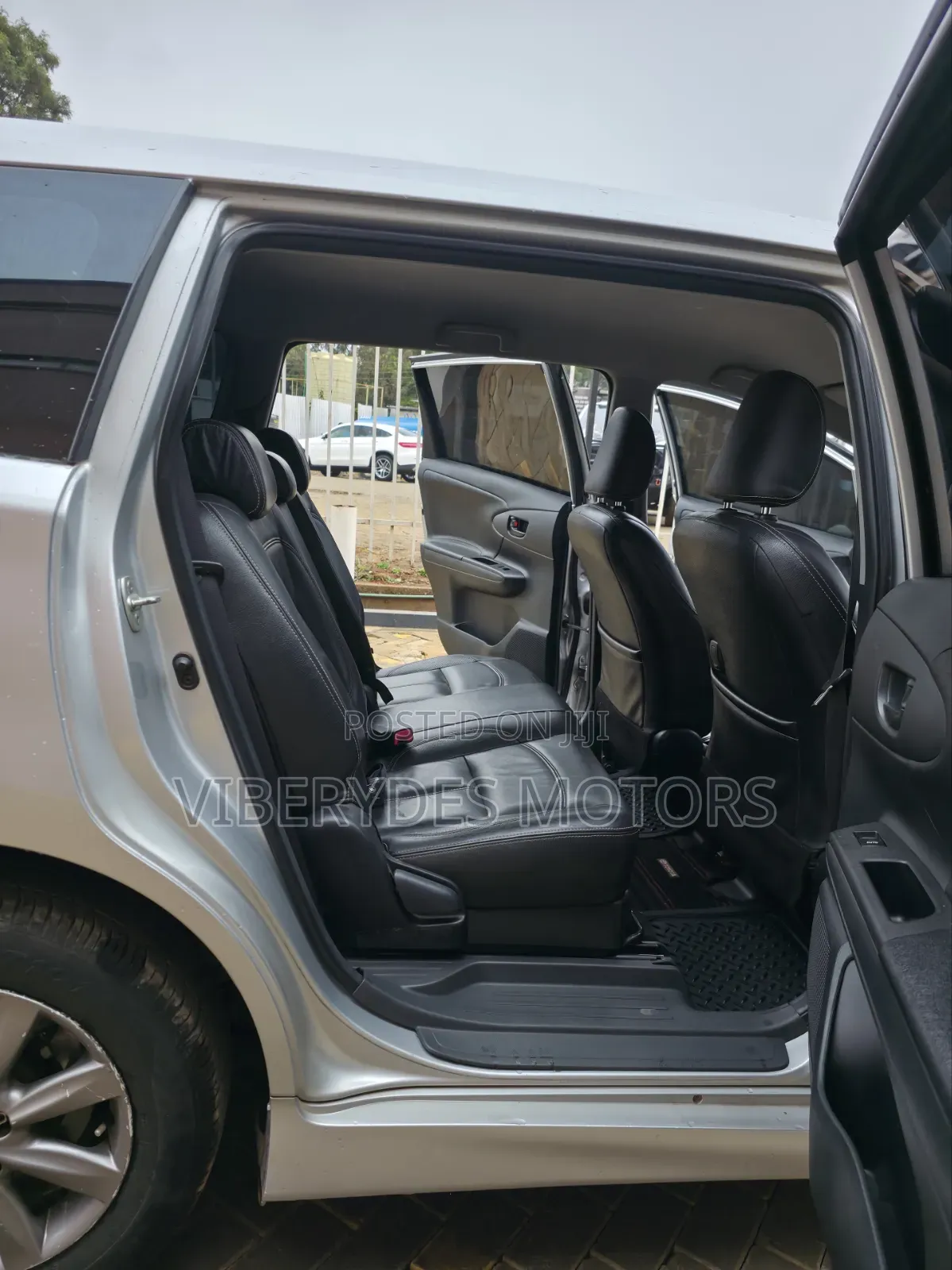 Toyota Wish 2013 Silver