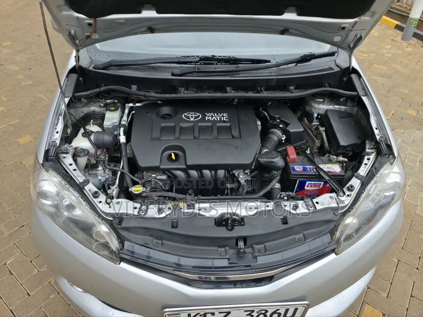 Toyota Wish 2013 Silver