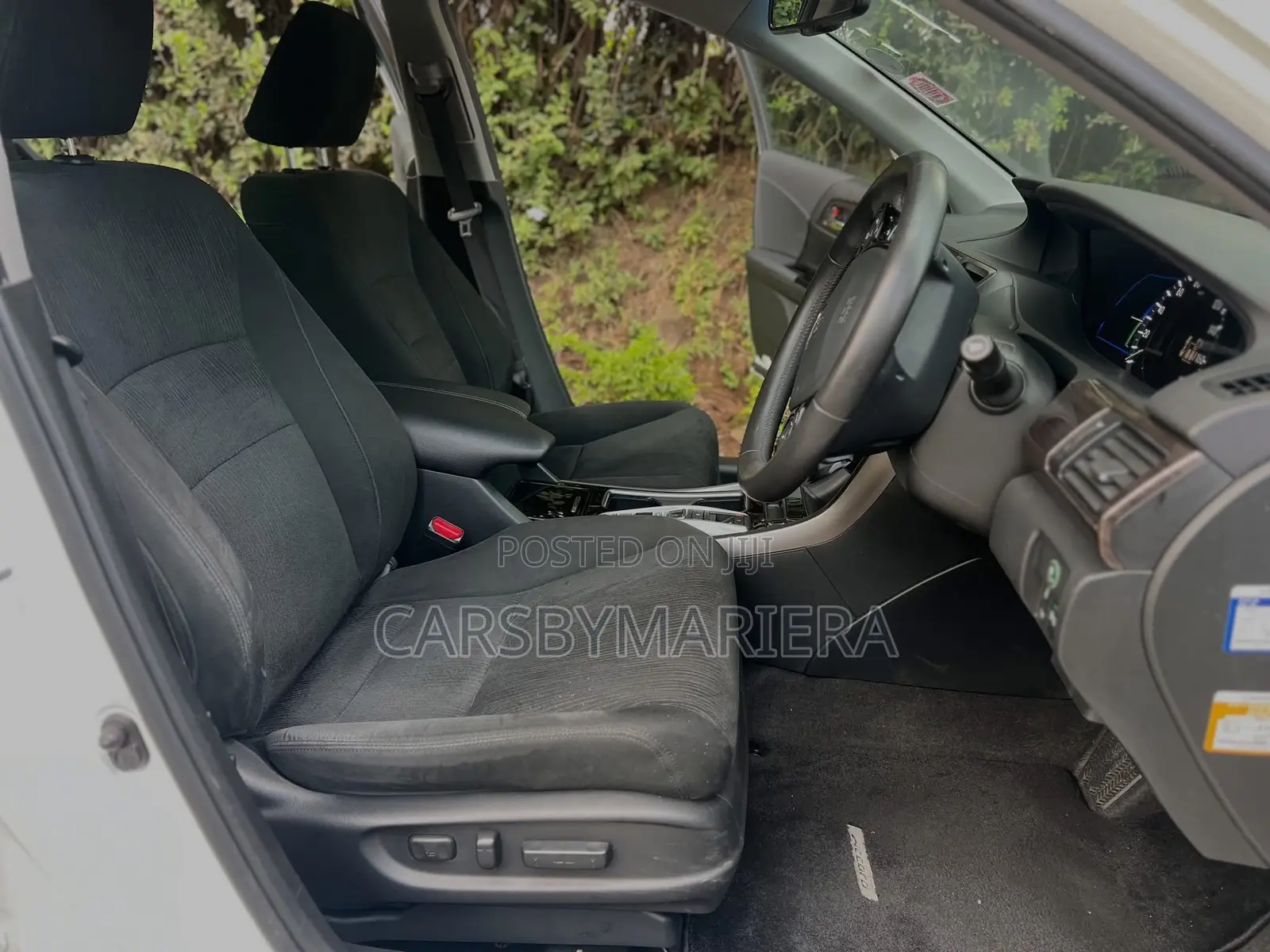 Honda Accord Hybrid 2019 White