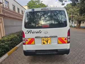 Toyota HiAce 2012 White