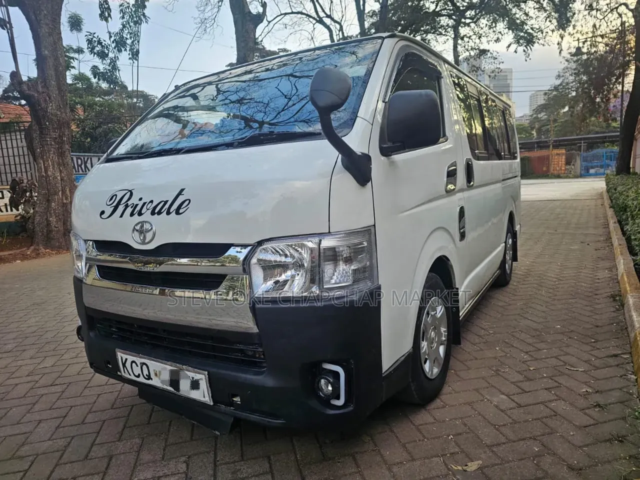 Toyota HiAce 2012 White