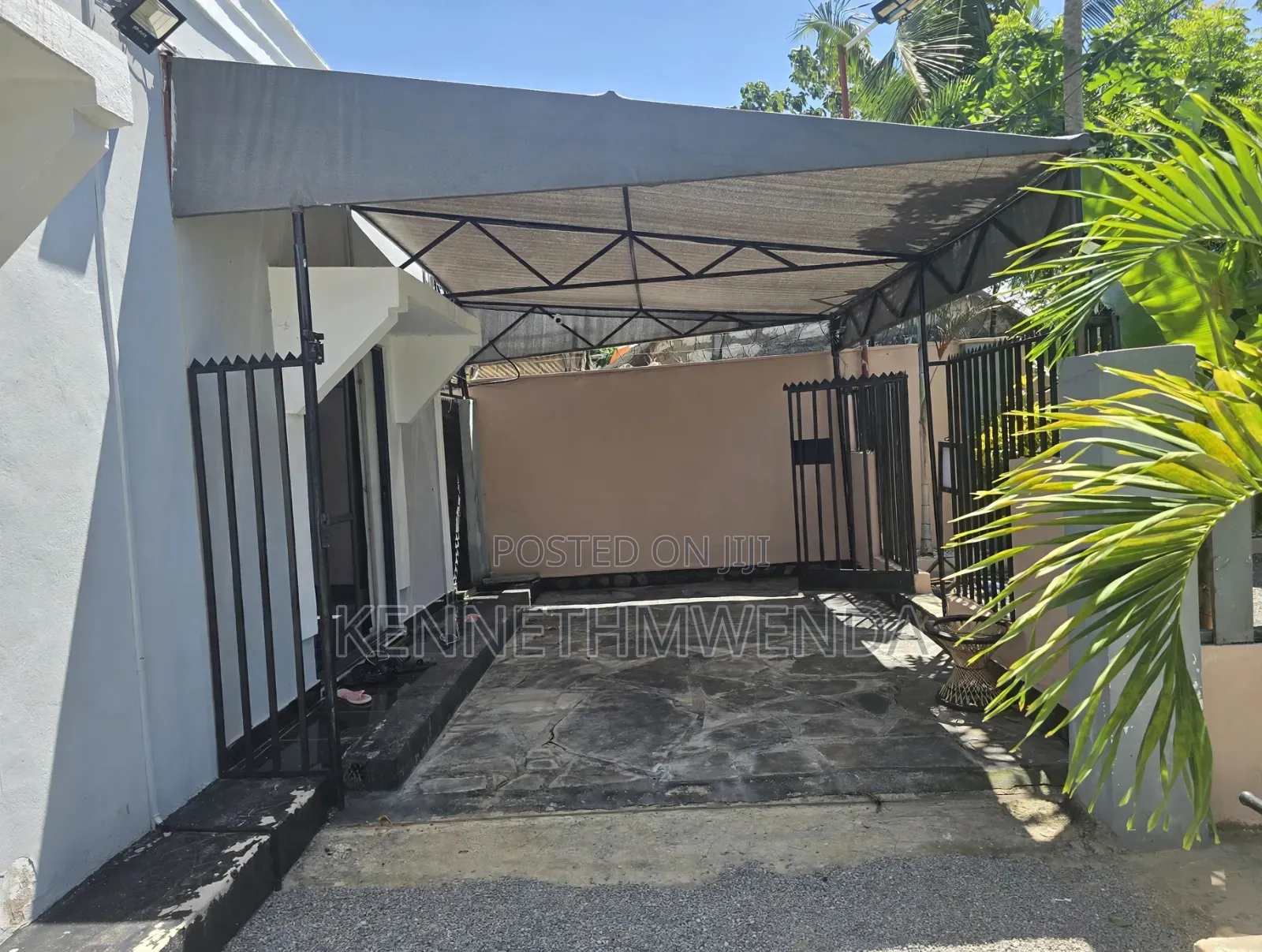 2bdrm Villa in Majaoni, Tezo for sale