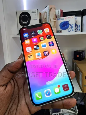 Apple iPhone 12 64 GB Graphite