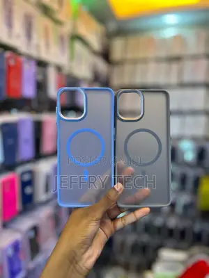 Frosted Cases With Built-in MagSafe Magnetic iPhone 16 Pro Max