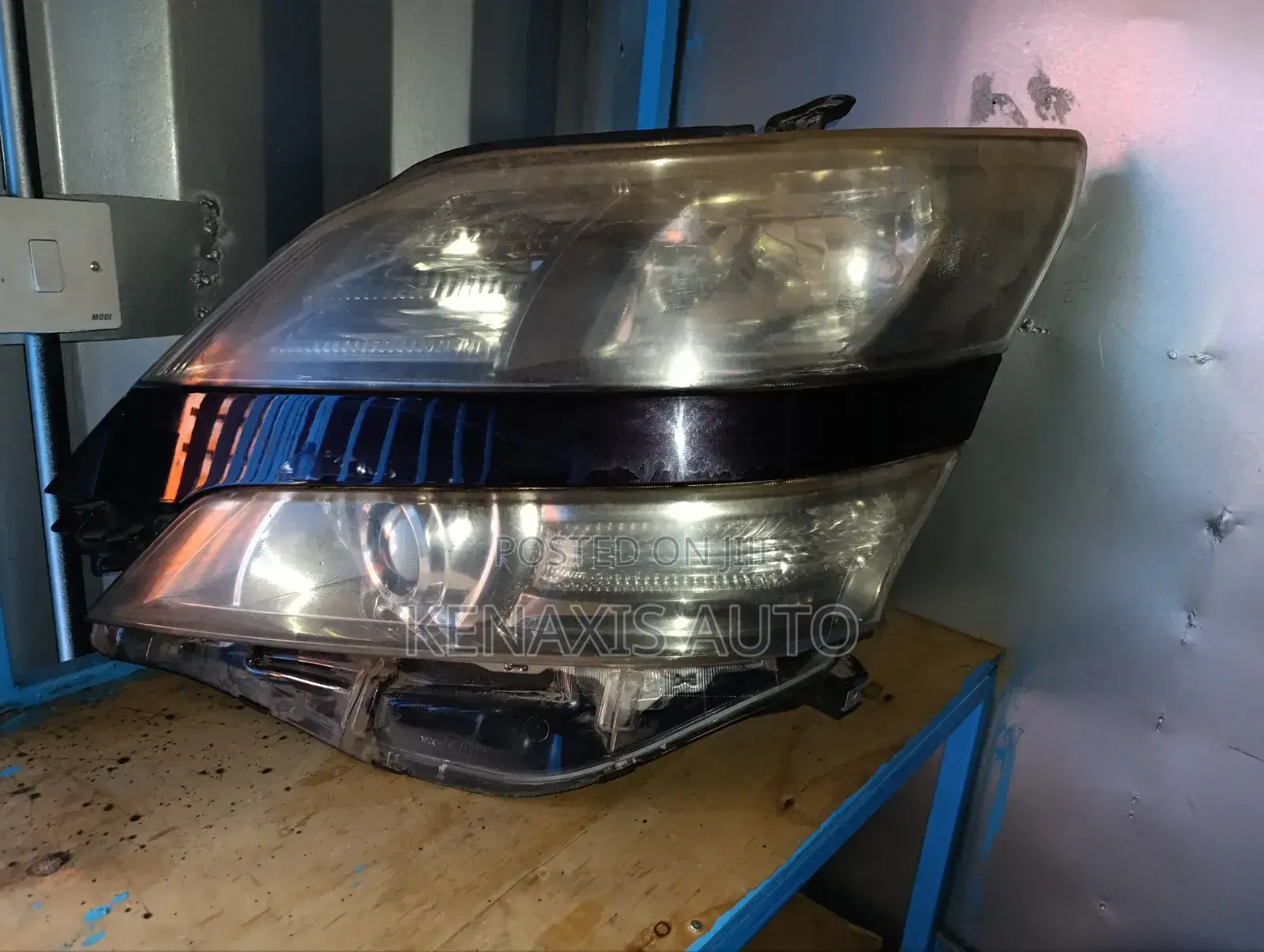 Vellfire 2008-2015 Xenon Headlight