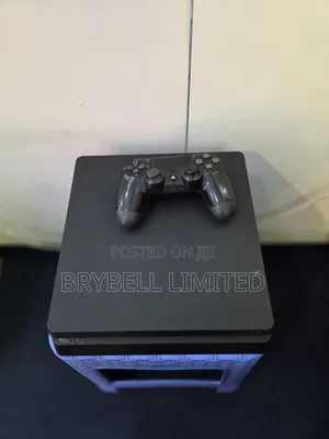 Ps4 Slim Chipped 1tb Ex Uk With 1 Controller and 1 Game