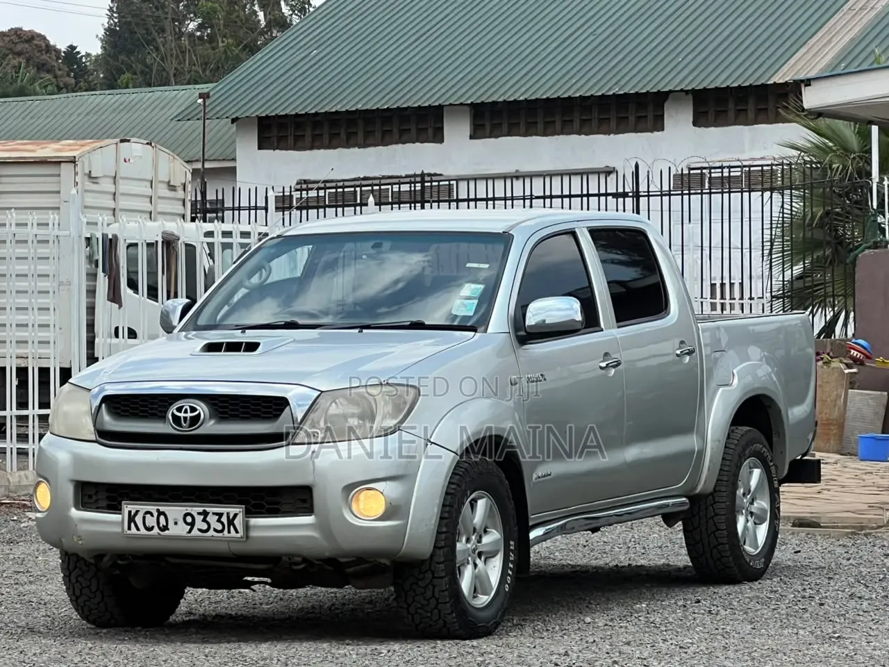 Toyota Hilux 2012 Silver