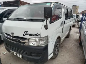 Toyota HiAce 2007 White