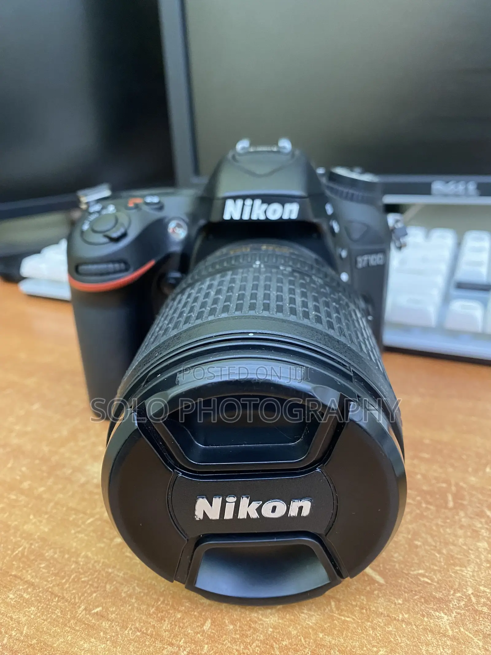 Nikon D7100 With 18-105mm Lens