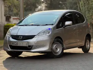 Honda Fit Automatic 2012 Silver