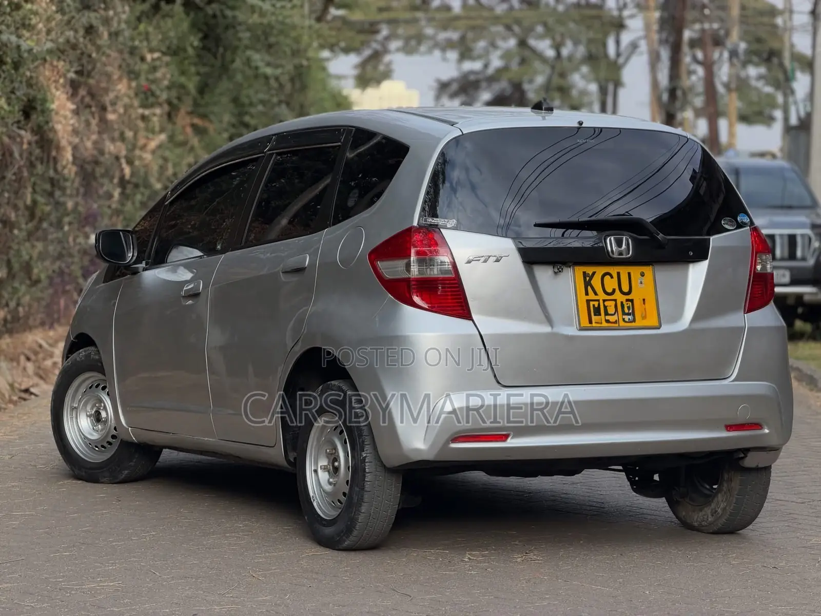 Honda Fit Automatic 2012 Silver