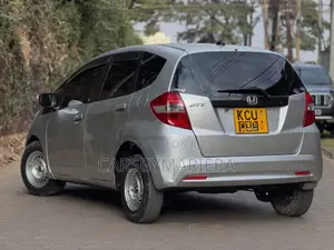 Honda Fit Automatic 2012 Silver