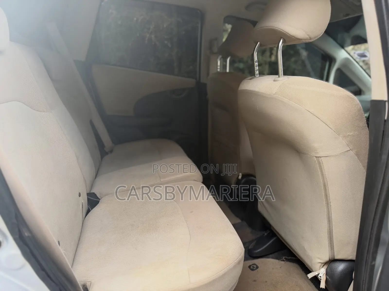 Honda Fit Automatic 2012 Silver