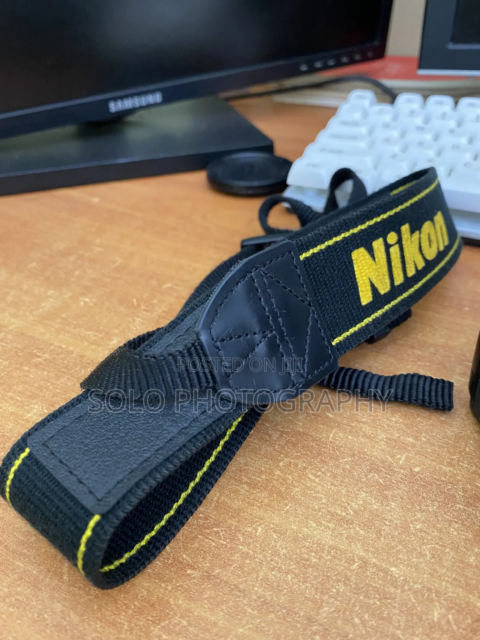 Nikon D7100 With 18-105mm Lens