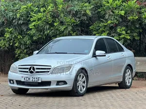 Mercedes-Benz C200 2010 Silver