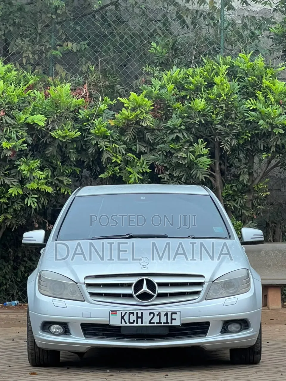 Mercedes-Benz C200 2010 Silver