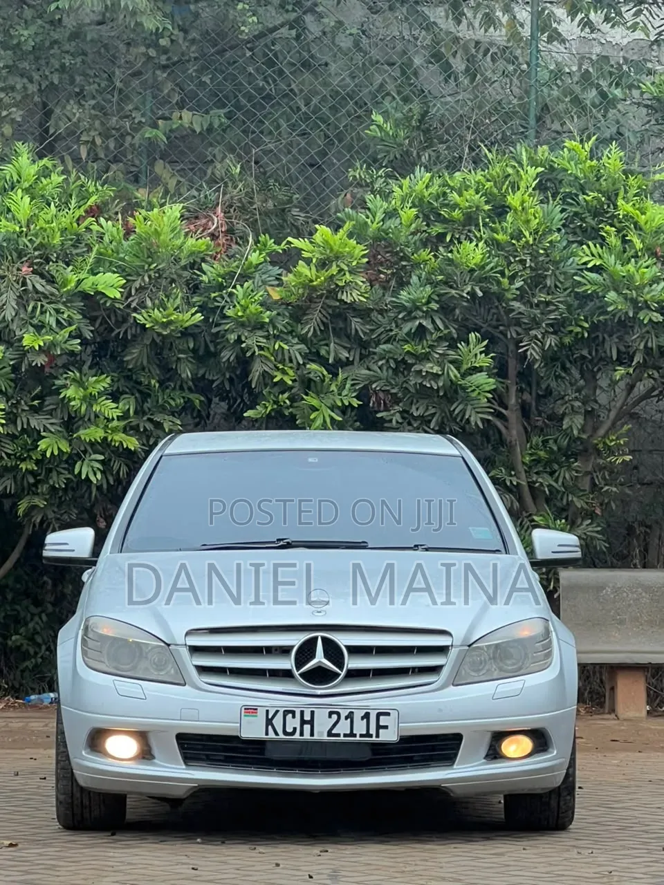 Mercedes-Benz C200 2010 Silver