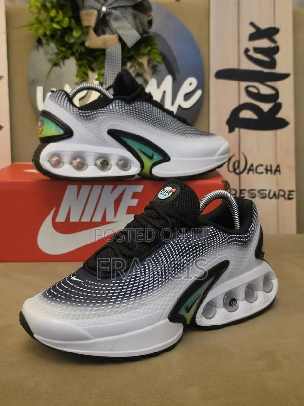 Sneakers Shoes.