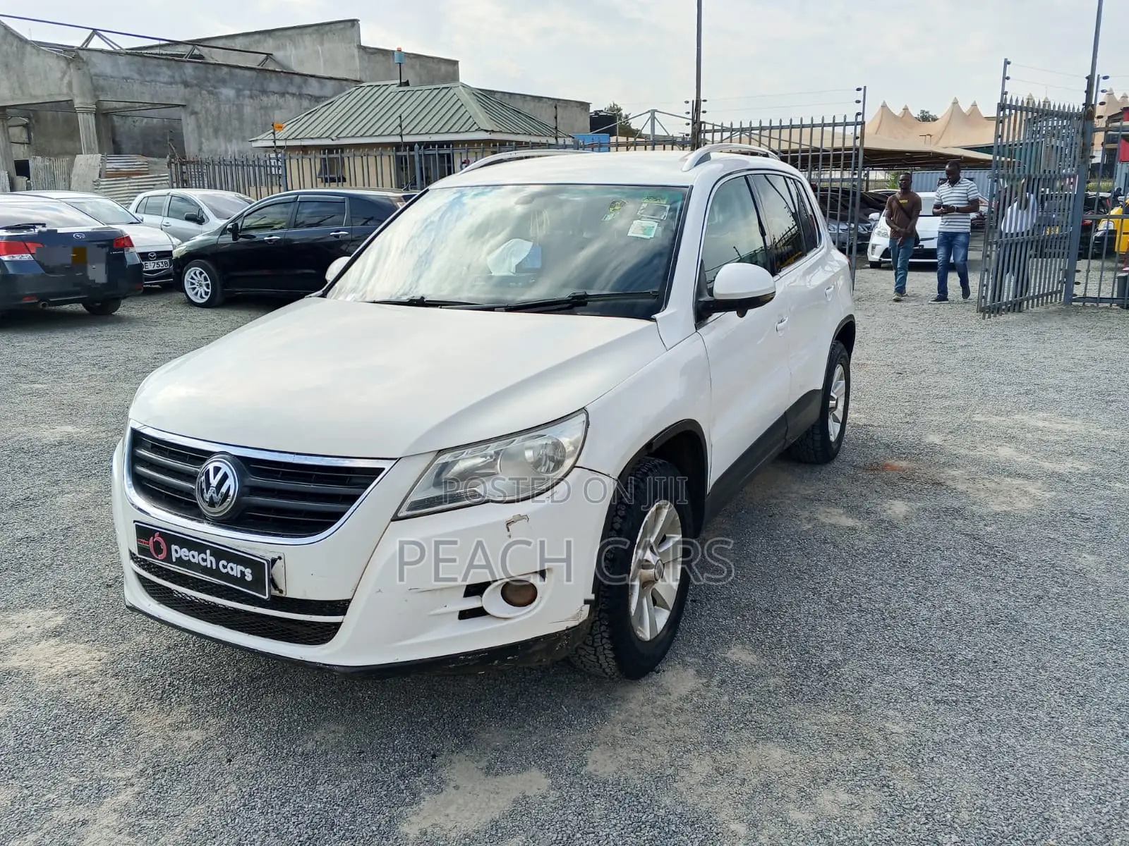 Volkswagen Tiguan S 2011 White