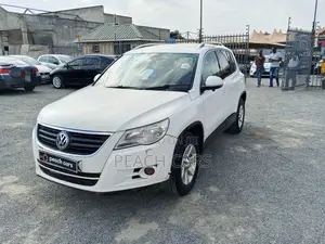 Volkswagen Tiguan S 2011 White