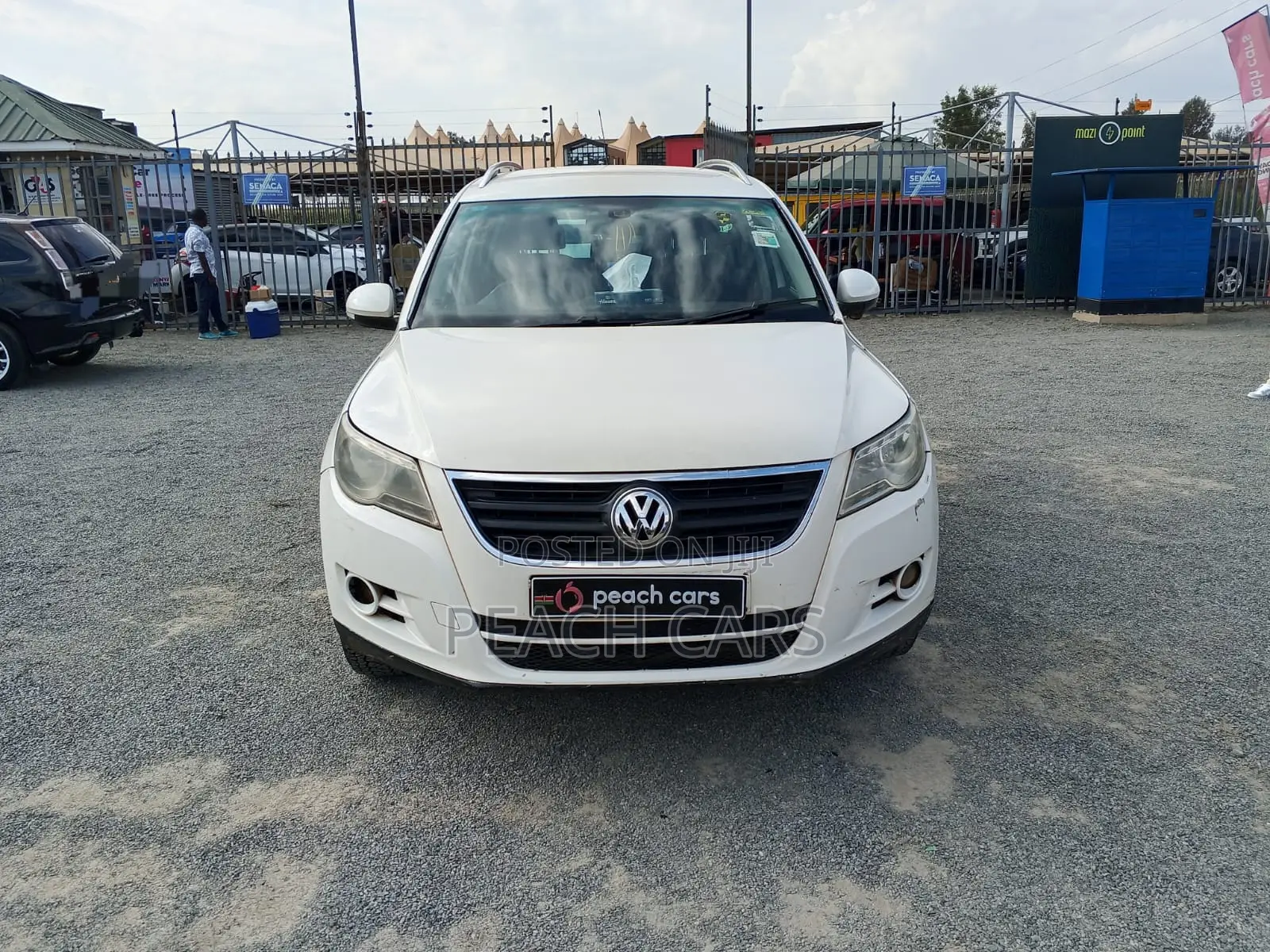 Volkswagen Tiguan S 2011 White