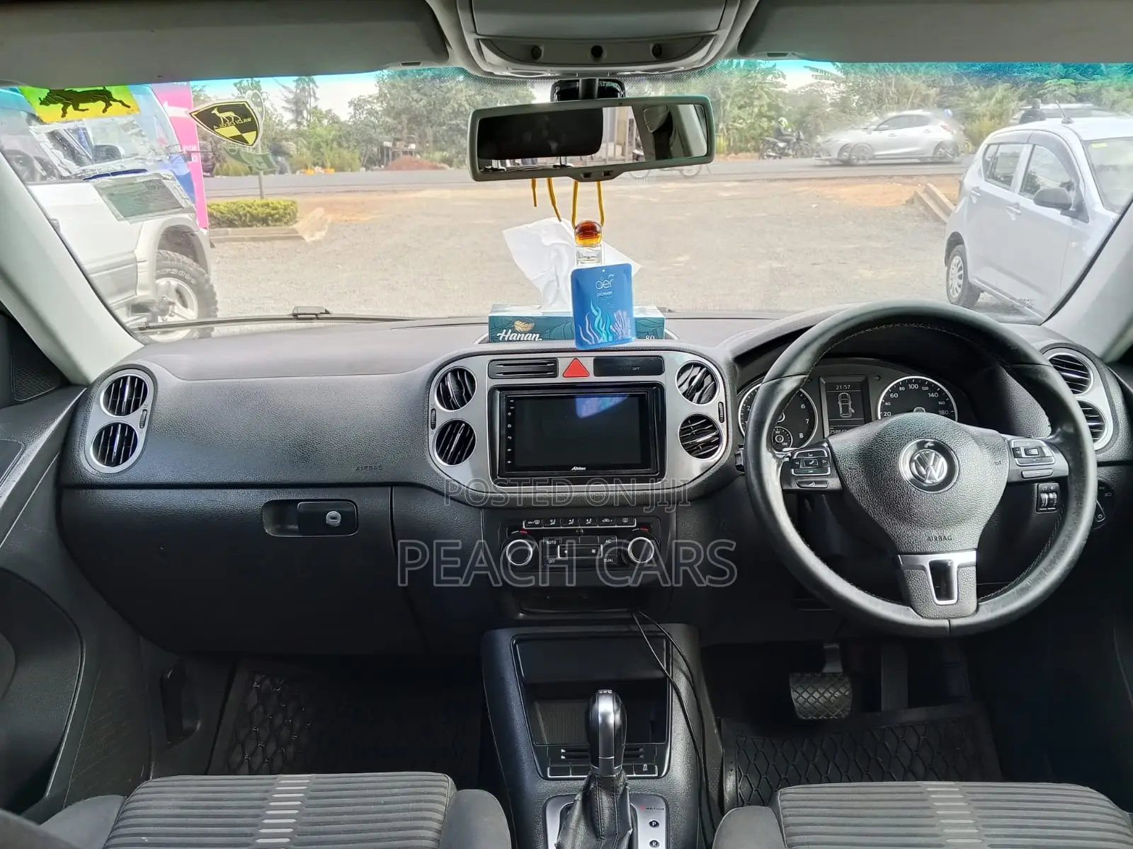 Volkswagen Tiguan S 2011 White