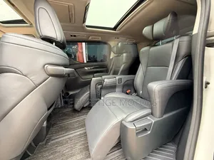 Toyota Vellfire 2019 White