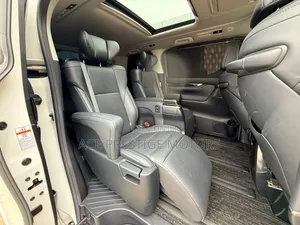 Toyota Vellfire 2019 White