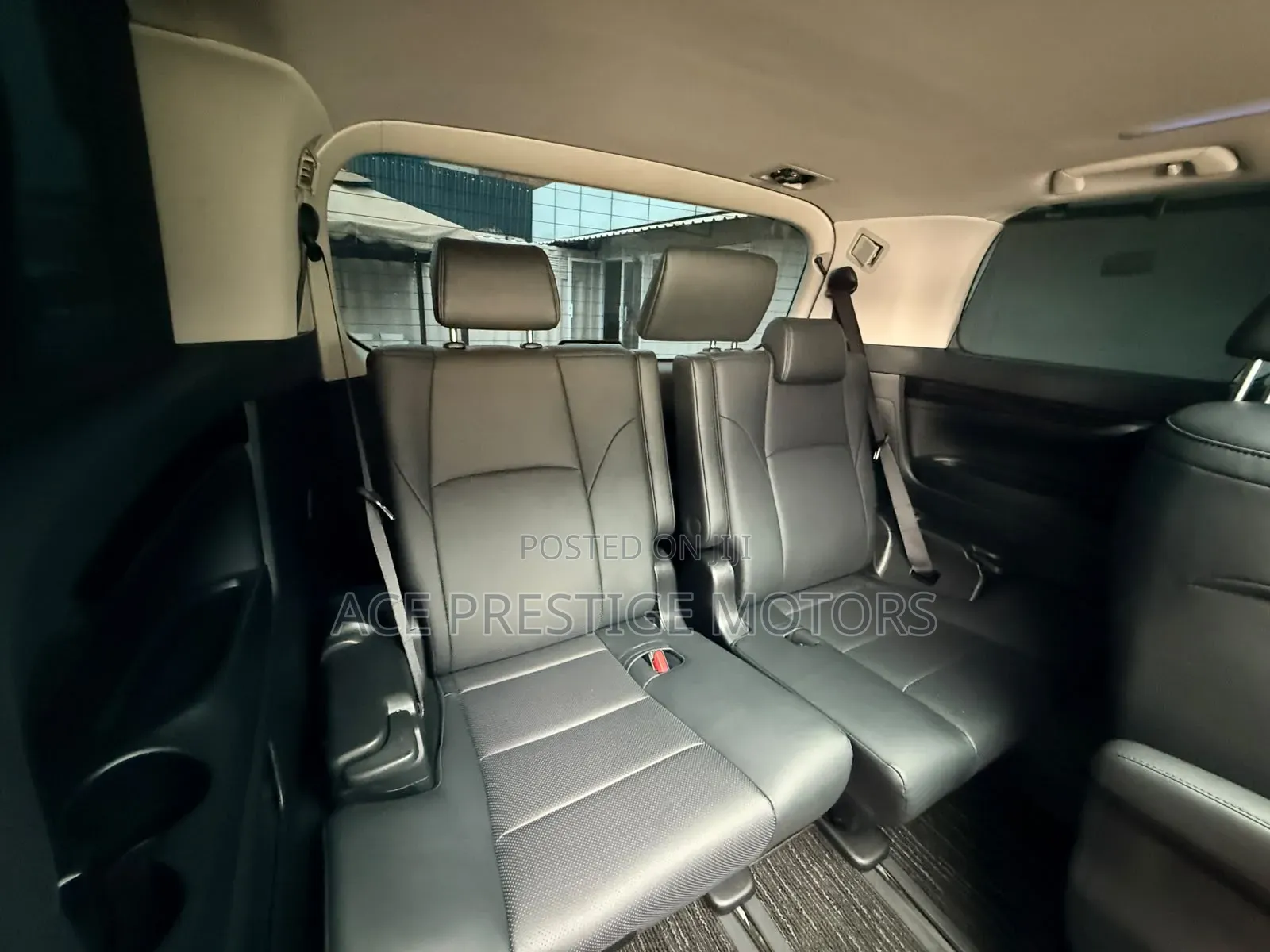 Toyota Vellfire 2019 White