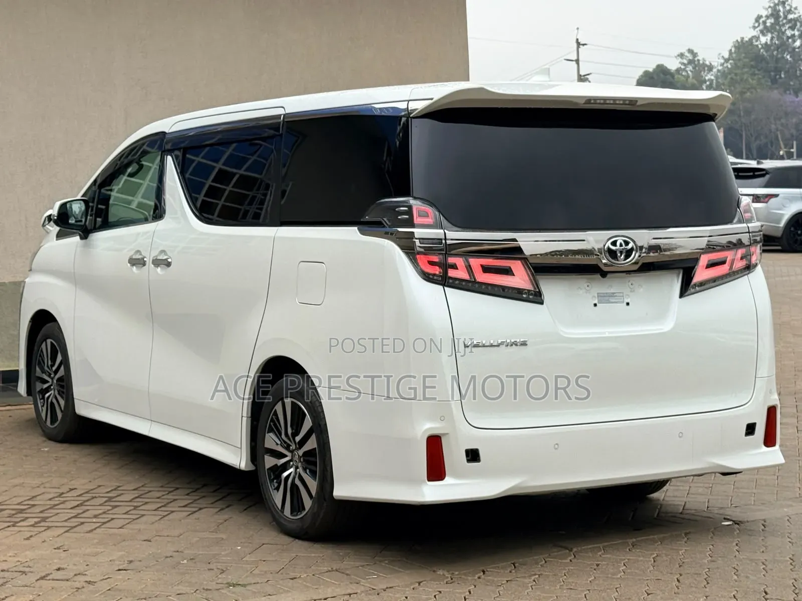 Toyota Vellfire 2019 White