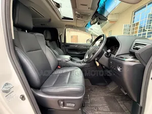 Toyota Vellfire 2019 White